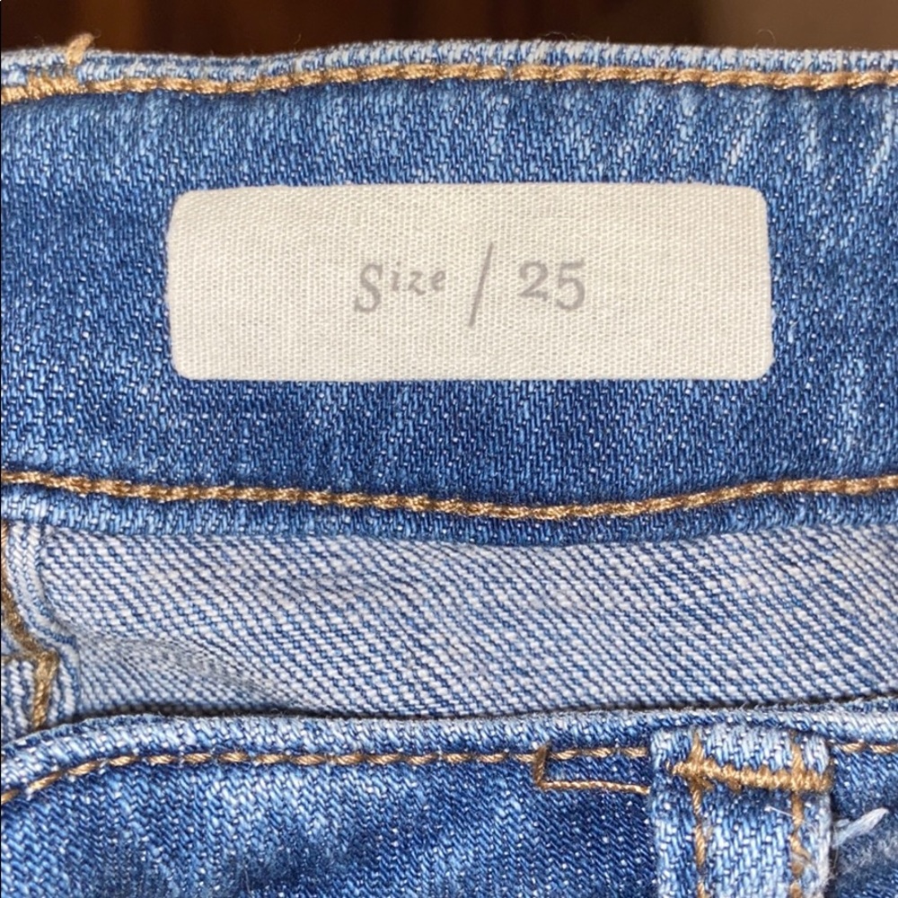High washed flare jeans with pattern bottom - Picture 4 of 5
